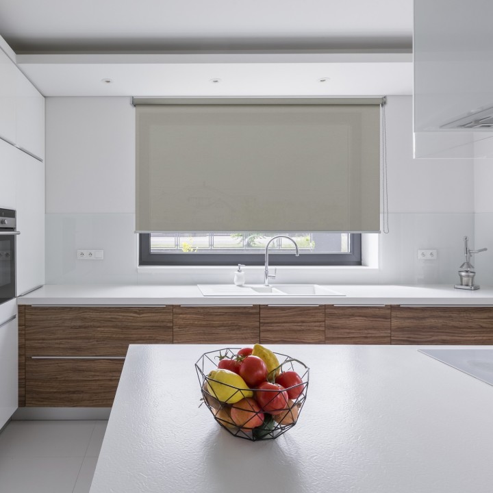 Roleta wolnowisząca Gładka Przyciemniająca Gładka Szara Gl04