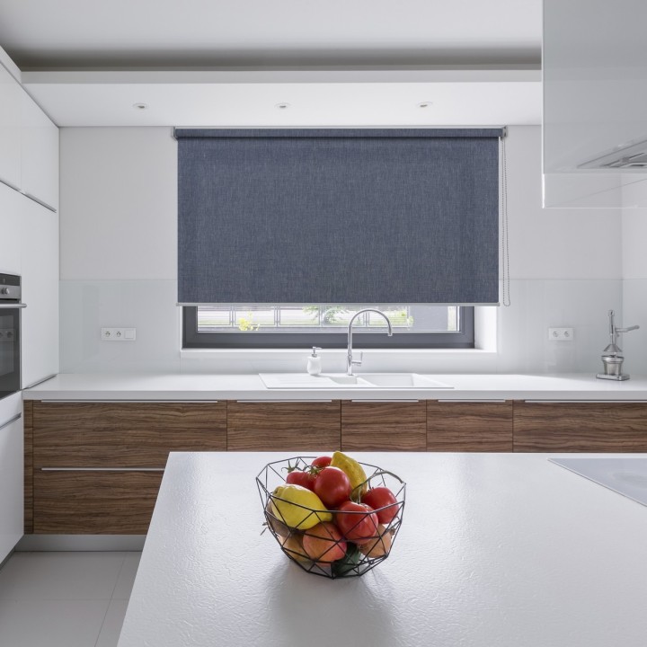 Roleta wolnowisząca Gładka Przyciemniająca Melange Niebieska 733