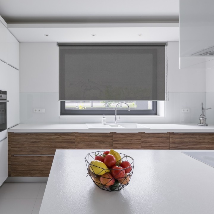 Roleta wolnowisząca Gładka Przyciemniająca Screen Ciemnoszara 210