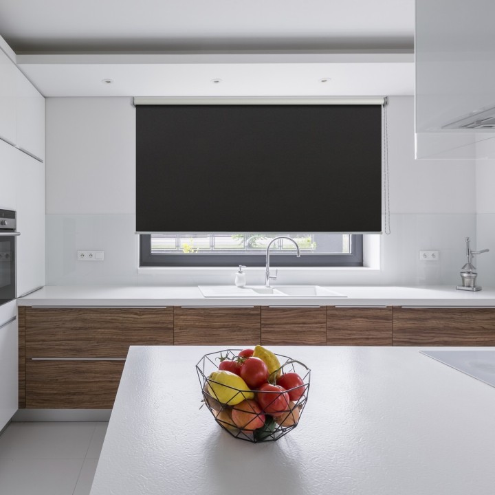 Roleta wolnowisząca Gładka Zaciemniająca Termo Zaciemniająca Czarna 305