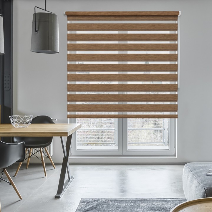 Roleta wolnowisząca Dzień Noc Przyciemniająca Bahama XV Jasno Brązowa Drewnopodobna Bh1503