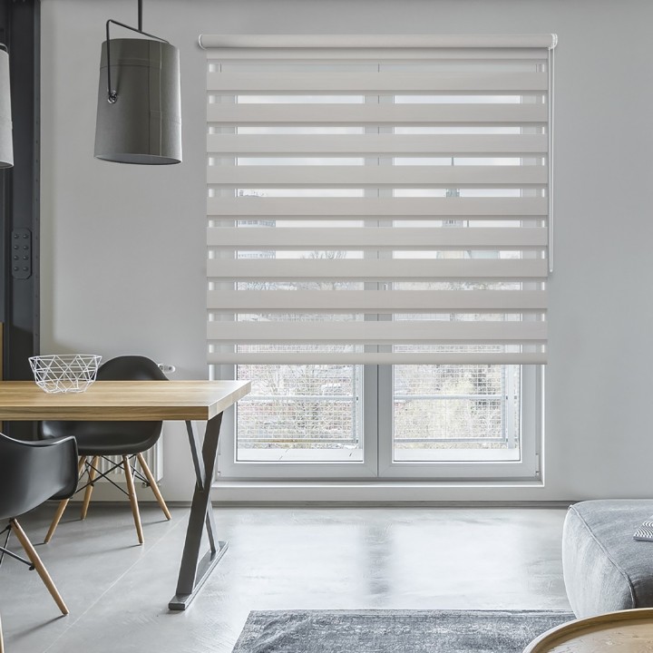 Roleta wolnowisząca Dzień Noc Przyciemniająca Chic Jasna Szara 609