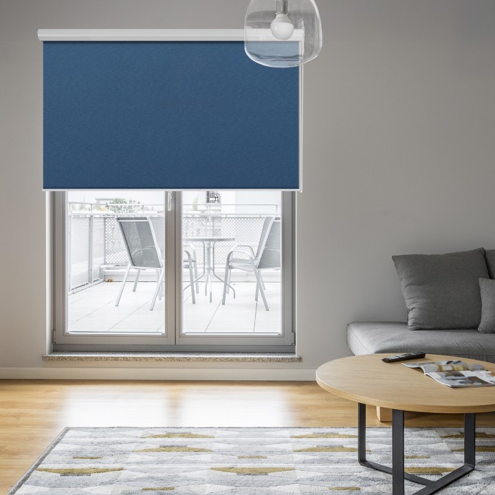 Roleta w kasecie aluminium Gładka Zaciemniająca Termo Zaciemniająca Niebieska 304