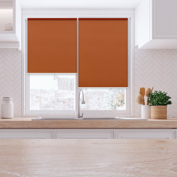 Roleta Mini Gładka Przyciemniająca Madryt Jasnobrązowa 858