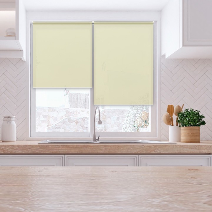 Roleta Mini Gładka Przyciemniająca Classic Kremowa 531