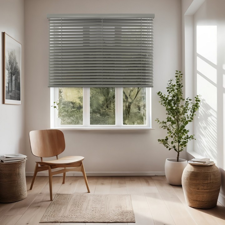 Żaluzja drewniana 50mm ciemy szary