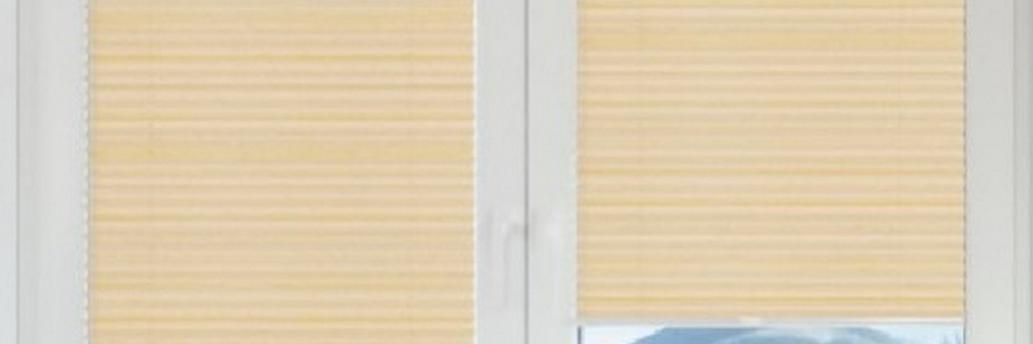 Dekoracja okna w sypialni