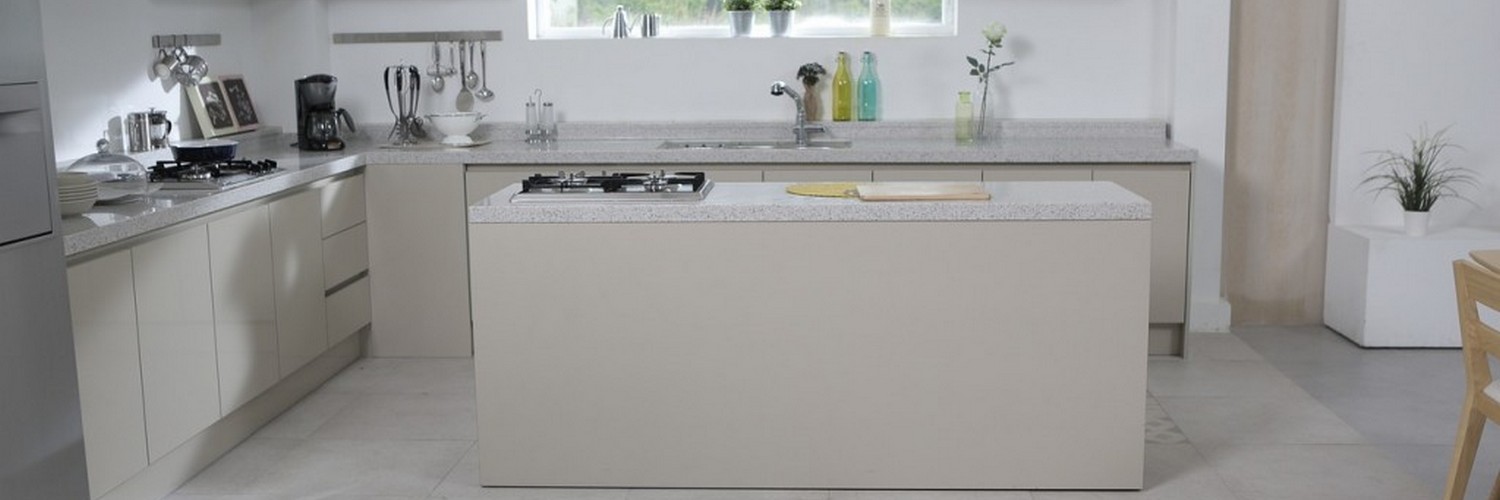 Jakie rolety do kuchni wybrać? Kompleksowy poradnik