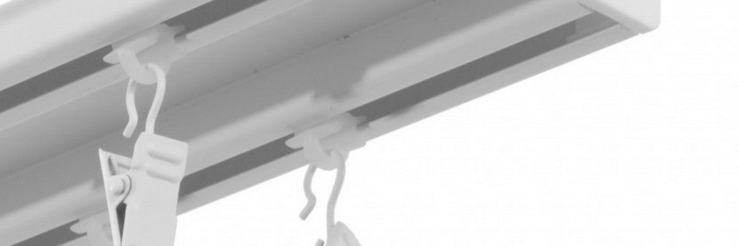 Jak ukryć karnisz? Sprawdzone sposoby na zamaskowanie karnisza - Rolety.eu