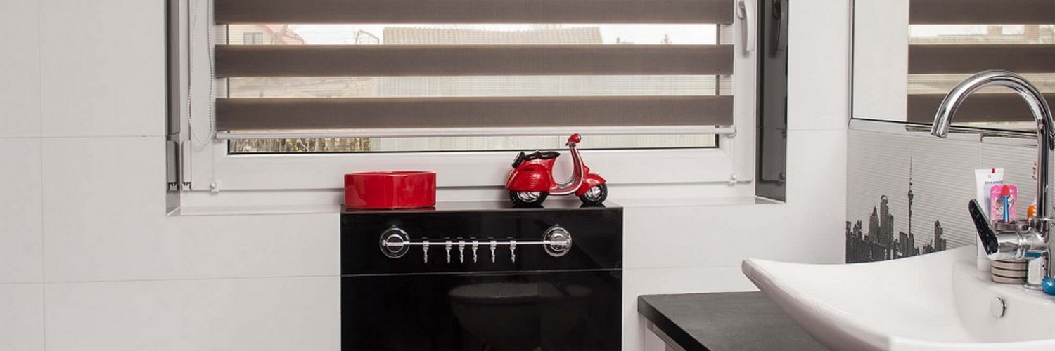 Rolety do łazienki – podpowiadamy, jak je wybrać