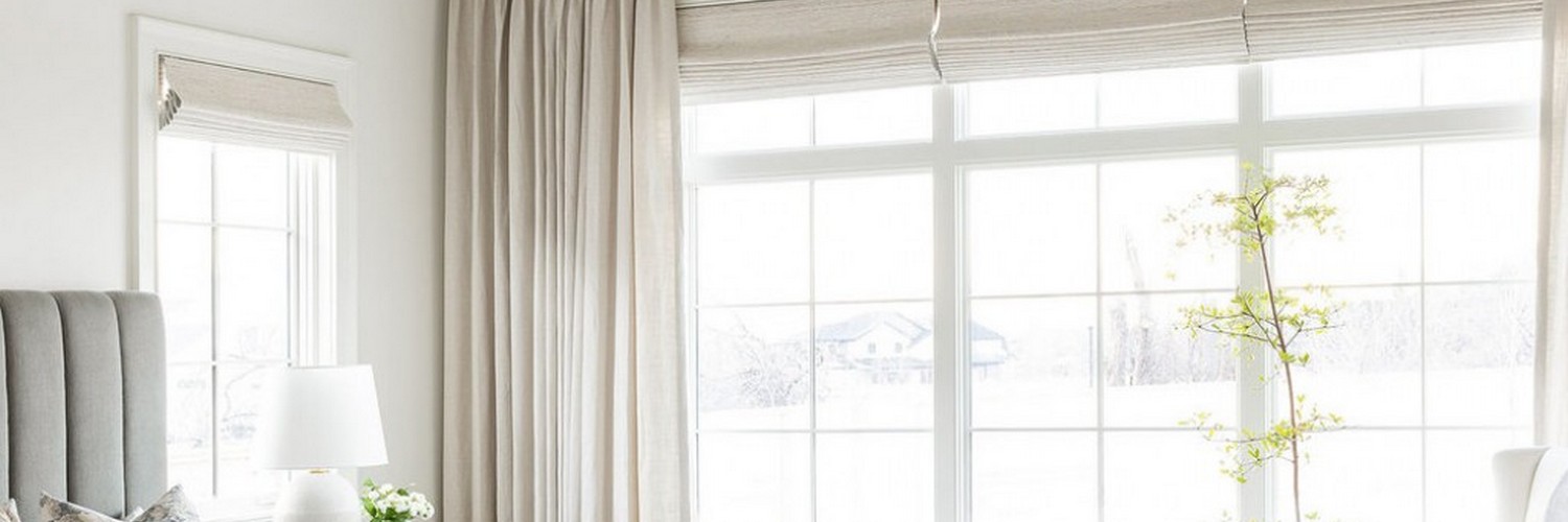 Jak wieszać firanki na karniszu?