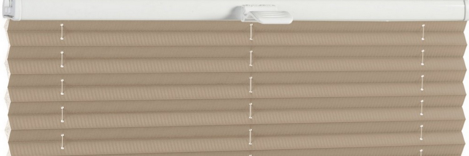 Jak wyczyścić plisy okienne?