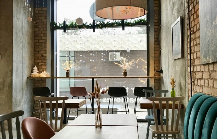 Rolety do wnętrza loftowego – jak wybrać odpowiedni model?