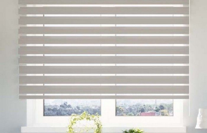 Jakie rolety do kuchni i łazienki? Praktyczne elementy wystroju