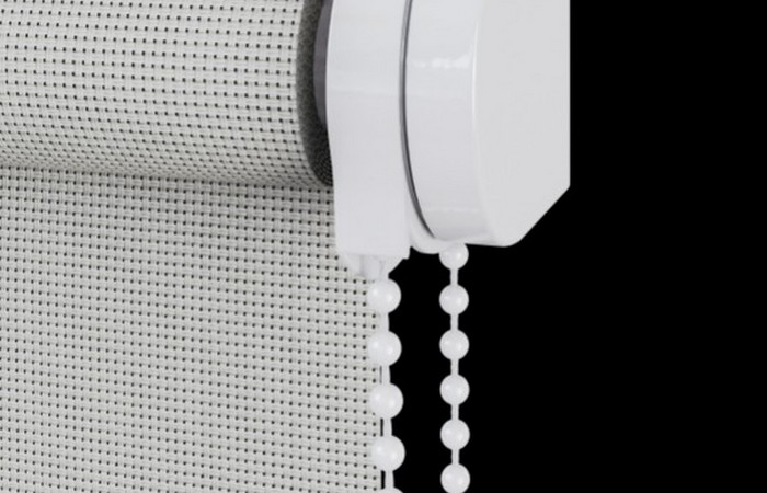 Jak przeciągnąć sznurek w rolecie wewnętrznej? - Rolety.eu