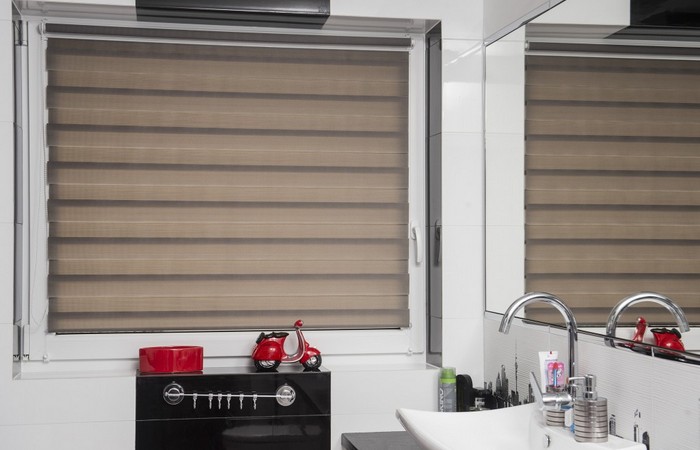 Montaż rolet okiennych z żyłką krok po kroku