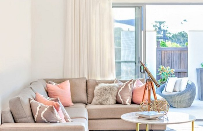 Czy warto montować karnisze bez wiercenia?